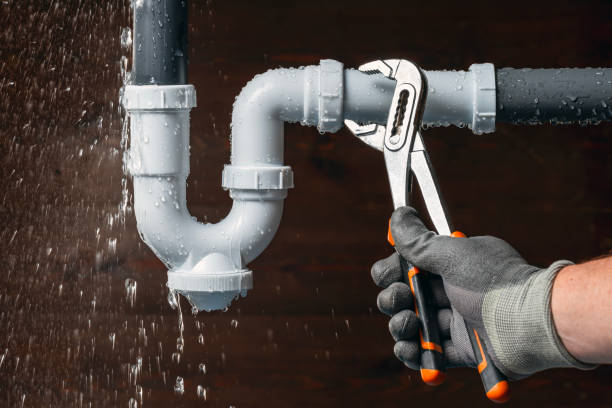 Professional Gas Line Repair technician working in Twin Bridges, CA